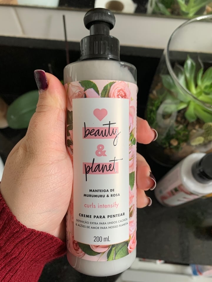 photo of Love Beauty and Planet Manteiga de Murumuru & Rosa Crema para Pentear shared by @beatrizcs on  21 Mar 2020 - review