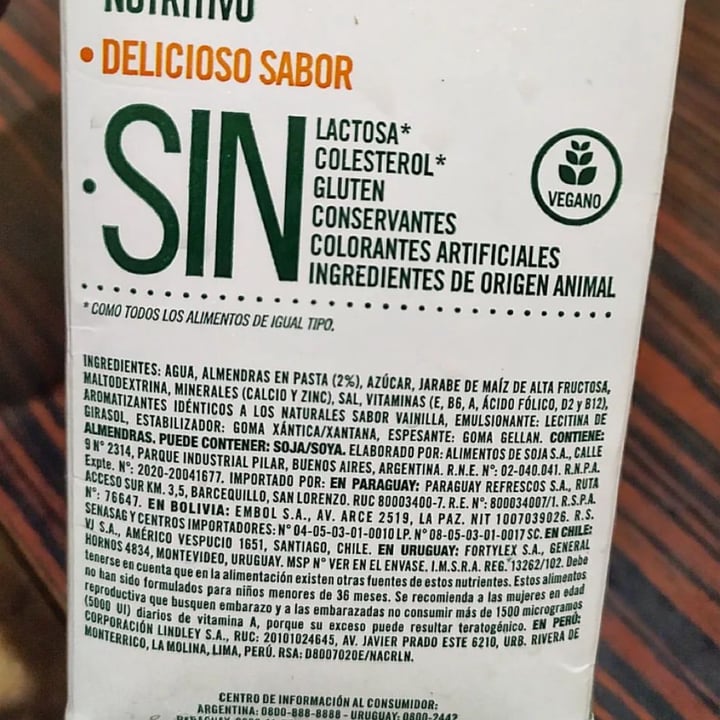 photo of Ades Leche de Almendra Sabor Vainilla shared by @sollrolando on  27 May 2022 - review