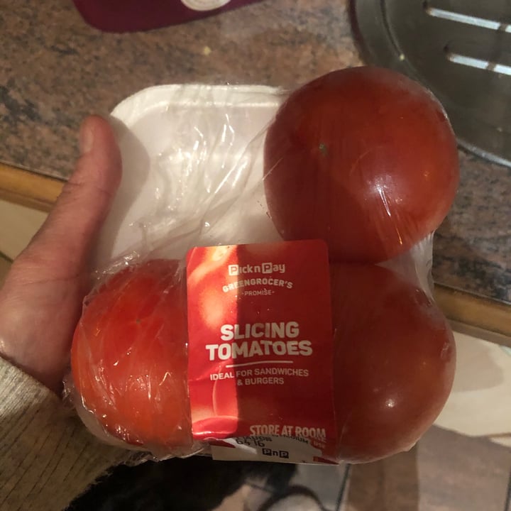 photo of Pick n Pay Slicing tomatoes shared by @leighclare29 on  25 Aug 2020 - review