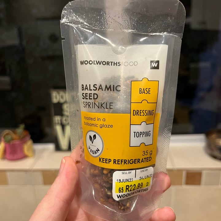 photo of Woolworths Food Balsamic seed sprinkle shared by @melcalothi on  04 Jun 2022 - review