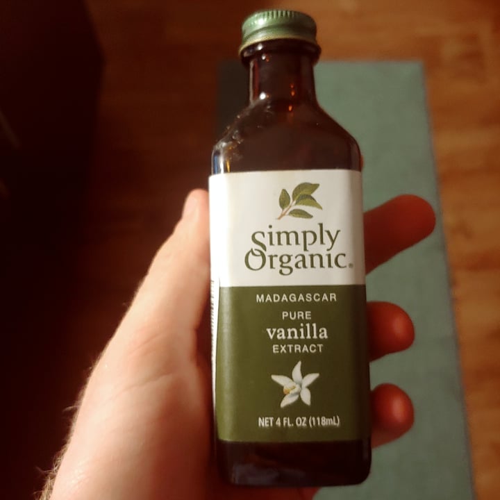 photo of Simply Organic Pure Vanilla Extract shared by @dcarvill on  19 May 2020 - review