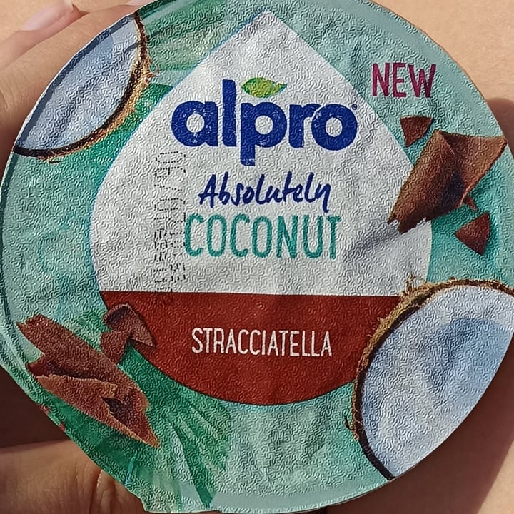 photo of Alpro Absolutely Coconut Stracciatella shared by @asiaa on  22 Jun 2022 - review