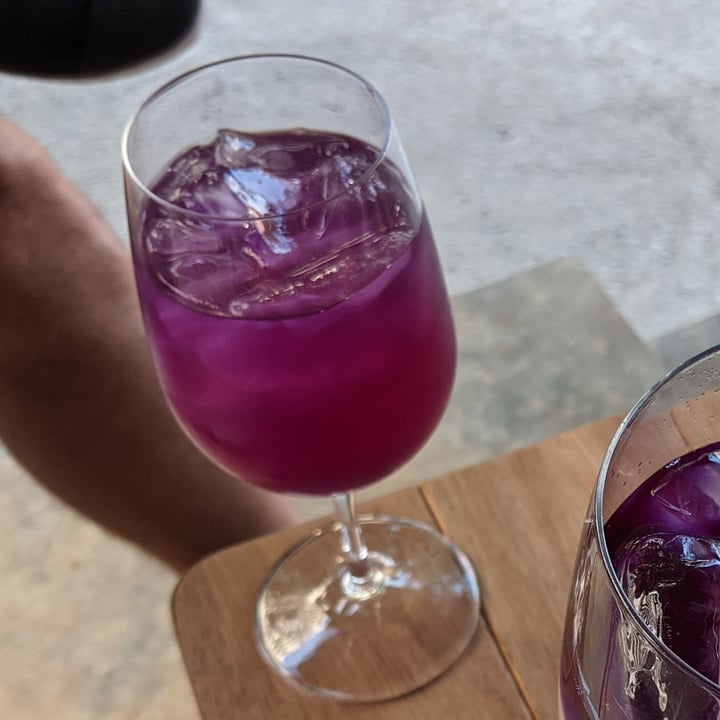 review photo of Camelia Ododo Restaurante - Cafe & Bar Organico Limonada Tie Dye shared by @biagasques on 30 Jul 2021 - review