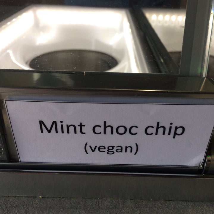 photo of Unframed Ice Cream Mint Choc Chip shared by @sylvacharm on  19 Sep 2021 - review