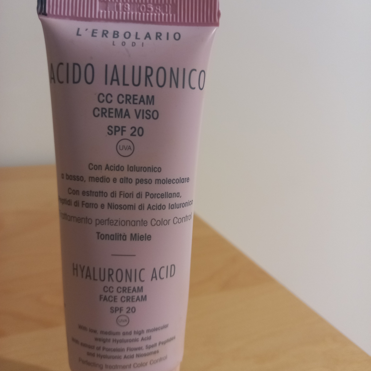 L'Erbolario Acido ialuronico cc cream crema viso SPF 20 Reviews | abillion