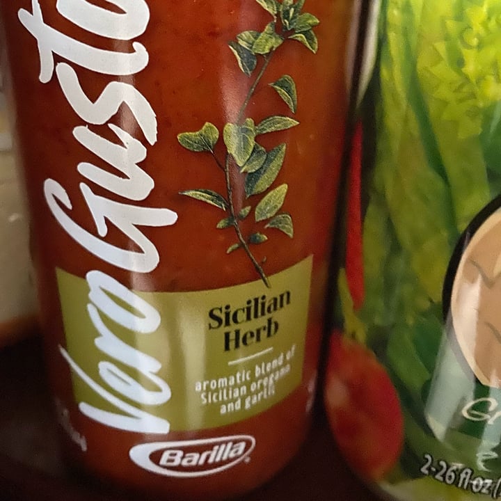 review photo of Barilla Vero Gusto Sicilian Herb Pasta Sauce shared by @laurwy on 30 Jan 2022 - review