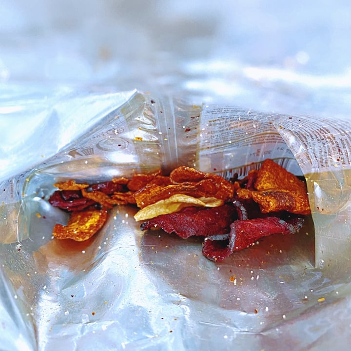 review photo of Tyrrell's Veg Crisps shared by @alecomellas on 06 Nov 2020 - review