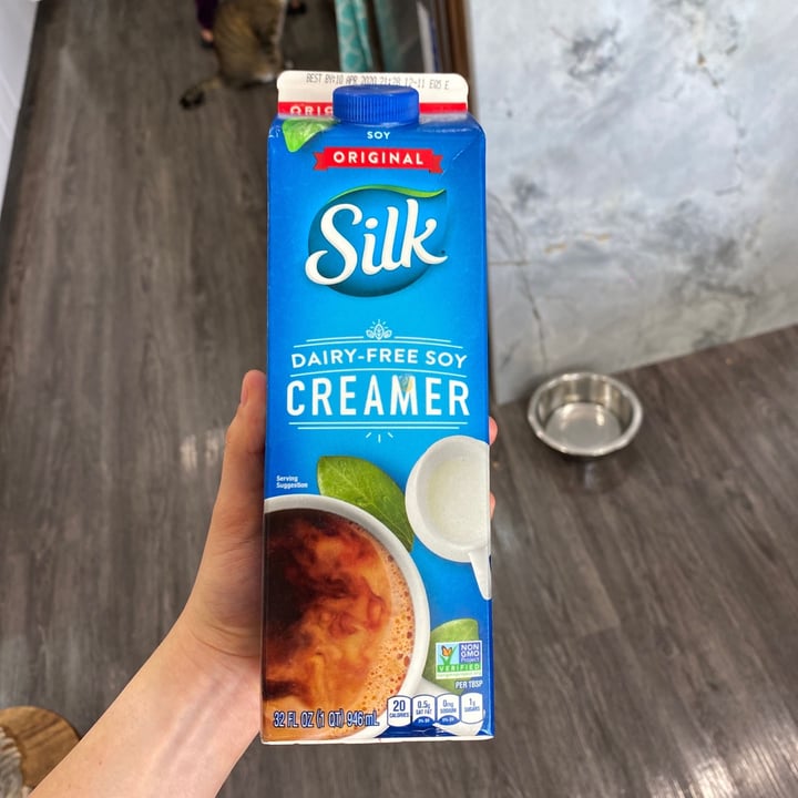 review photo of Silk Dairy Free Soy Vanilla Creamer shared by @copito123 on 29 Apr 2020 - review