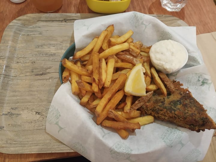 photo of L'Éthiquête - Restaurant Vegan Tofish and Chips shared by @ayla1822 on  07 Feb 2020 - review