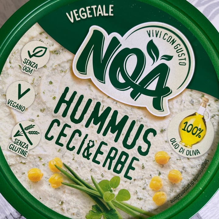 photo of Noa Hummus Ceci & Erbe shared by @rdrgzmarta on  10 May 2022 - review
