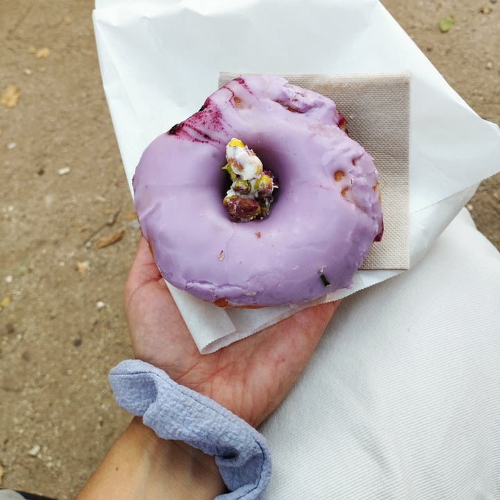 review photo of Delish Vegan Doughnuts Donut de Lavanda shared by @sofiat4 on 03 Nov 2022 - review