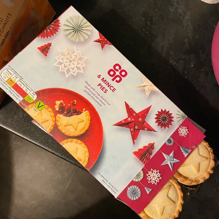 photo of Coop 6 mince pies shared by @sasa0409 on  14 Nov 2022 - review