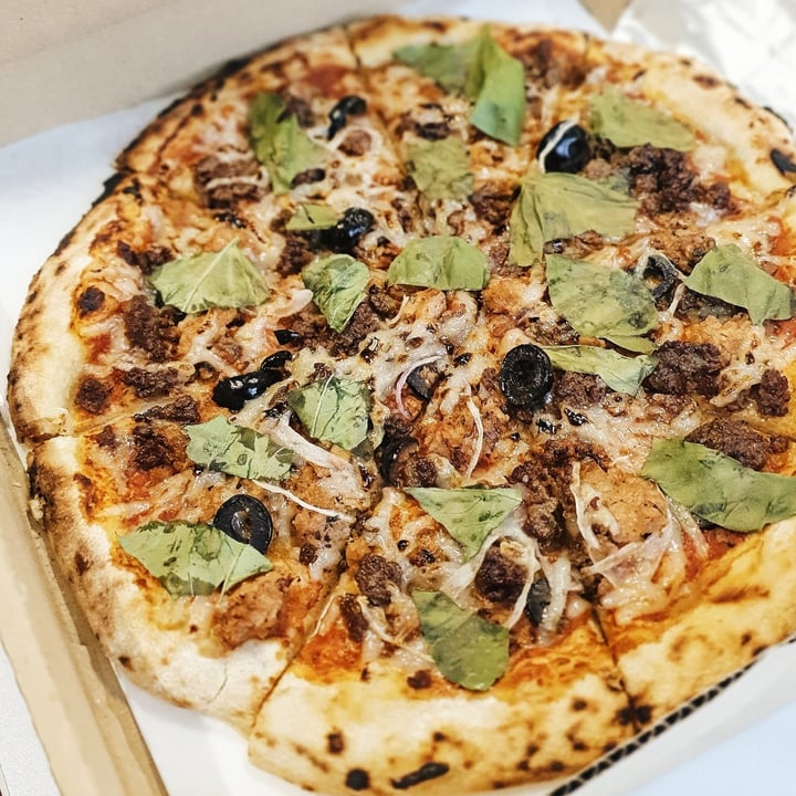 photo of Sunny Slices Meatless Lovers shared by @simhazel on  30 Oct 2020 - review