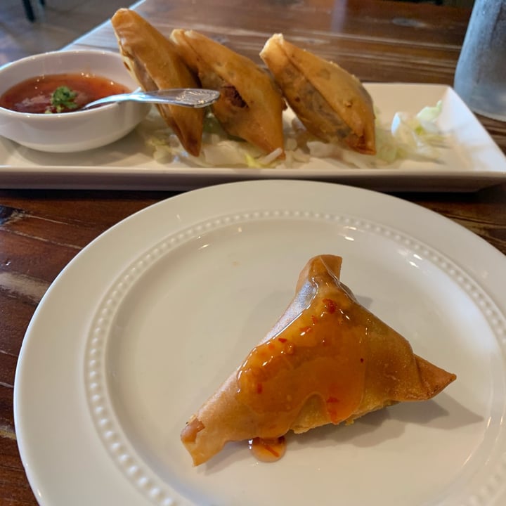 review photo of Rangoon Burmese kitchen Burmese Sambusa shared by @calysa14 on 07 Apr 2022 - review