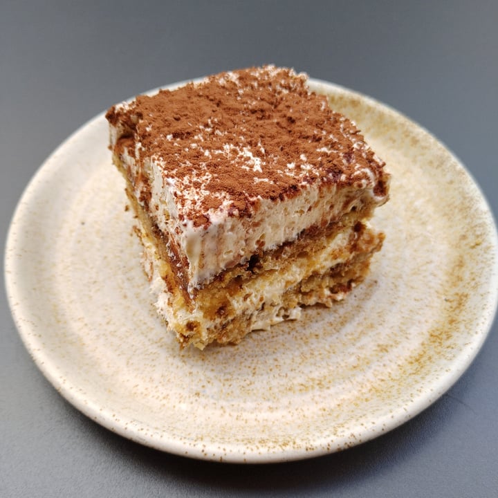 photo of Mildreds Covent Garden White Chocolate Almond Tiramisù shared by @bettazara on  22 May 2022 - review