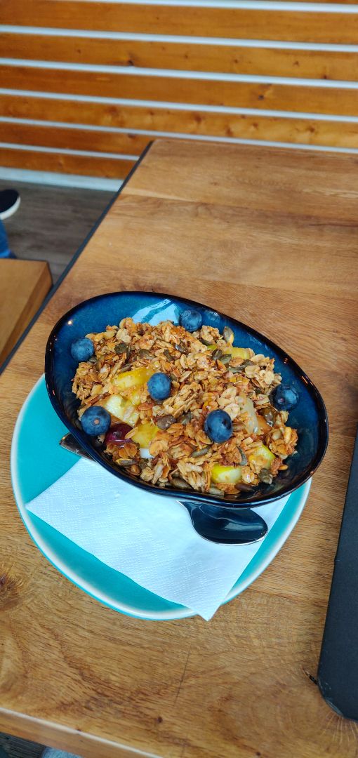 review photo of BIRDIE & CO. Deli · Café Yoghurt Bowl with Granola shared by @nuls on 05 Mar 2020 - review