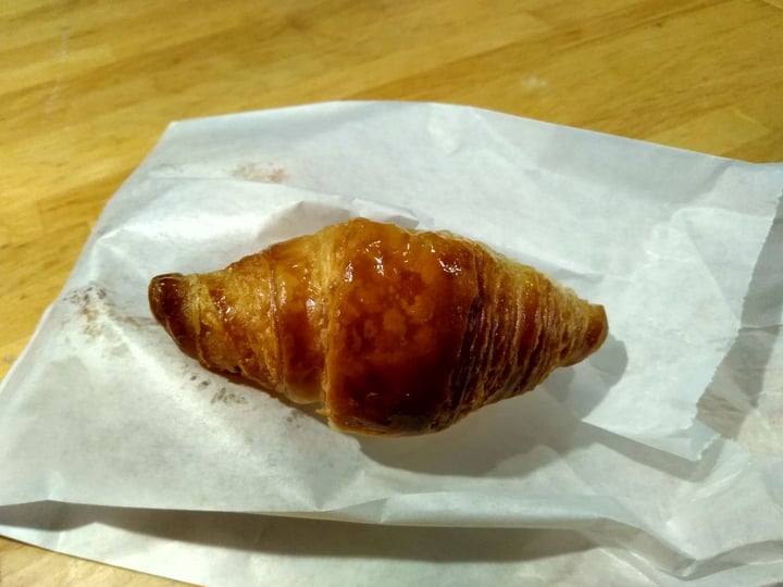 photo of CroisSants Croissant shared by @nuriaolme on  01 Dec 2019 - review
