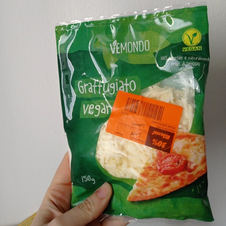 photo of Vemondo Grattugiato Vegano shared by @lelisa on  19 Jan 2022 - review