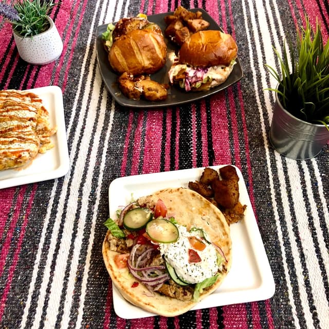 菜肴“Chicken Gyro”的照片