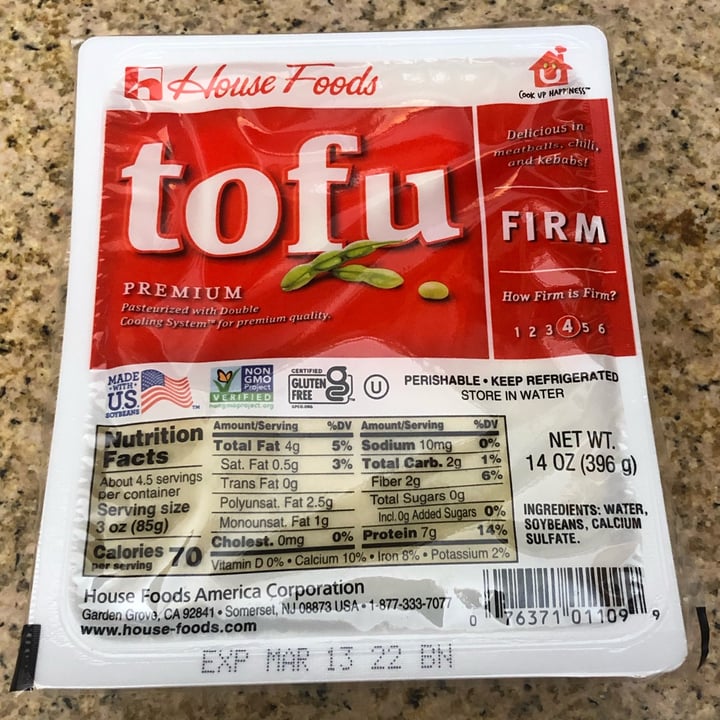 photo of House Foods Organic Firm Tofu shared by @nataliabuchahin on  06 Mar 2022 - review