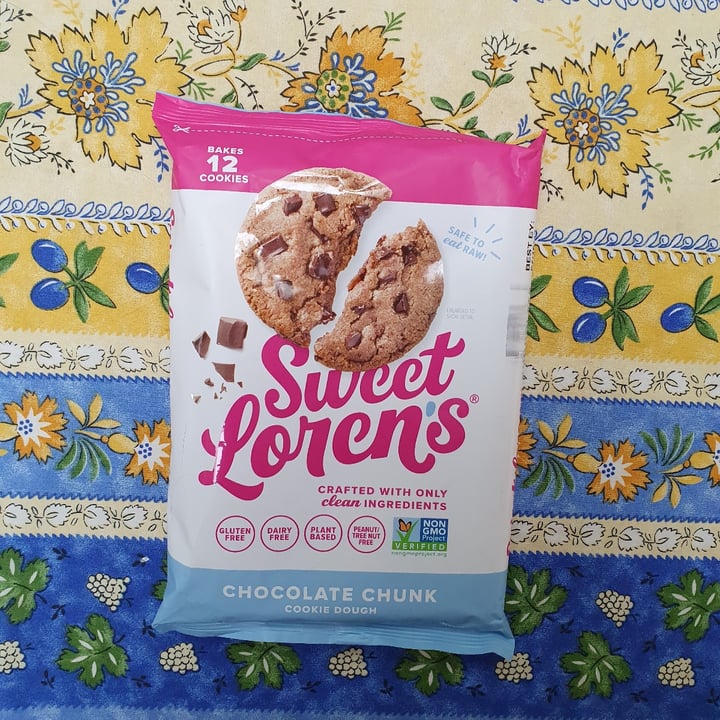 photo of Sweet Loren's Chocolate Chunk Cookie Dough shared by @paniwilson on  02 Mar 2022 - review
