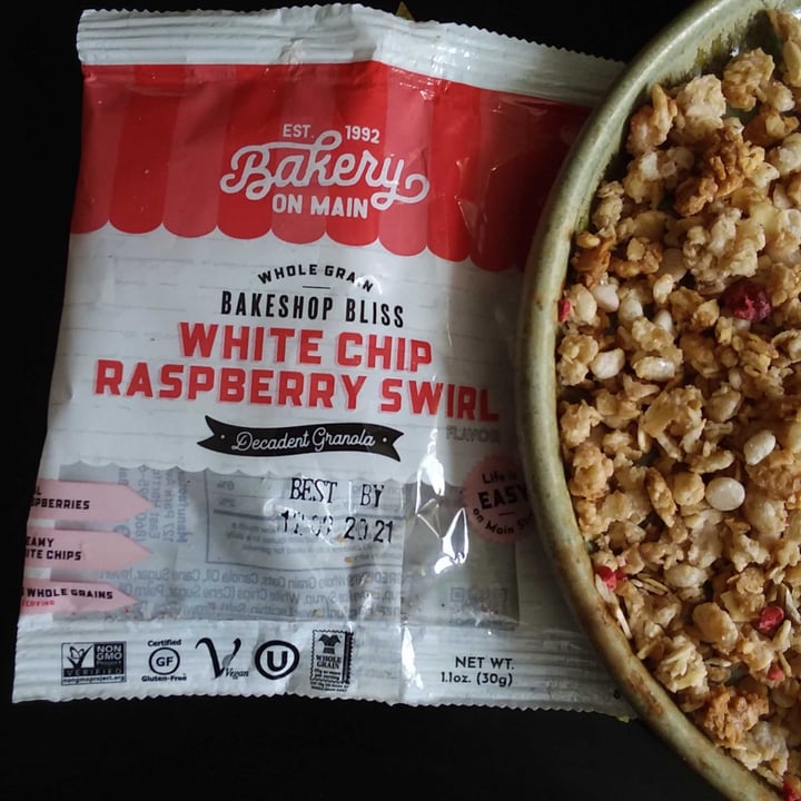 review photo of Bakery On Main Bakeshop Bliss White Chip Raspberry Swirl shared by @littlepea on 23 Mar 2021 - review