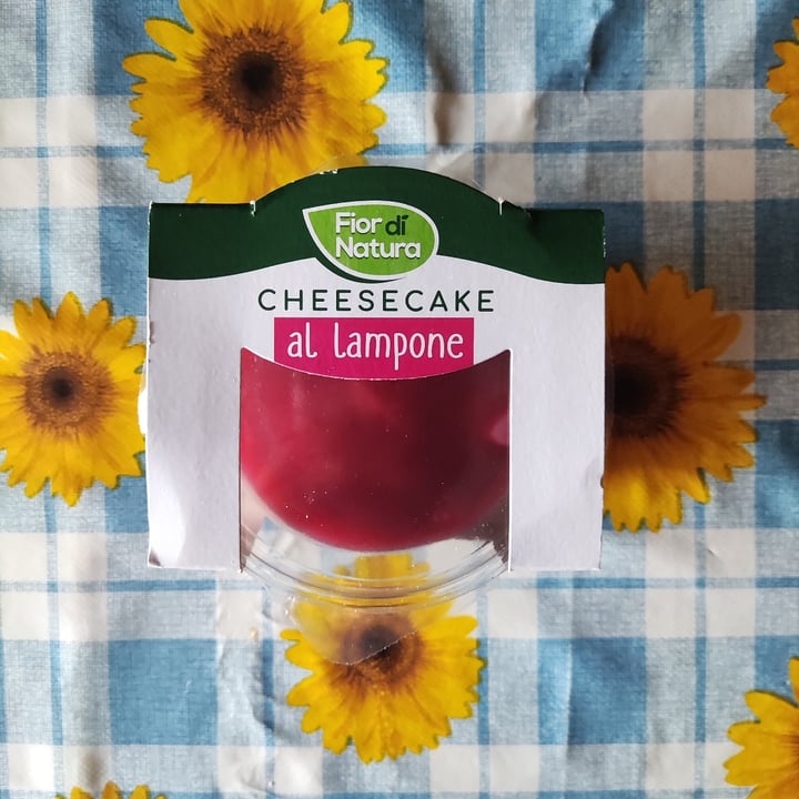 photo of Fior di Natura Cheesecake al lampone shared by @norshadows on  09 Jun 2022 - review