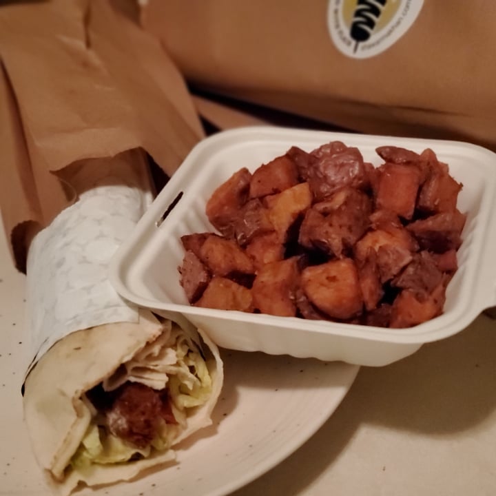 review photo of Shawarma Khan Falafel Wrap shared by @araenae on 01 Jan 2021 - review