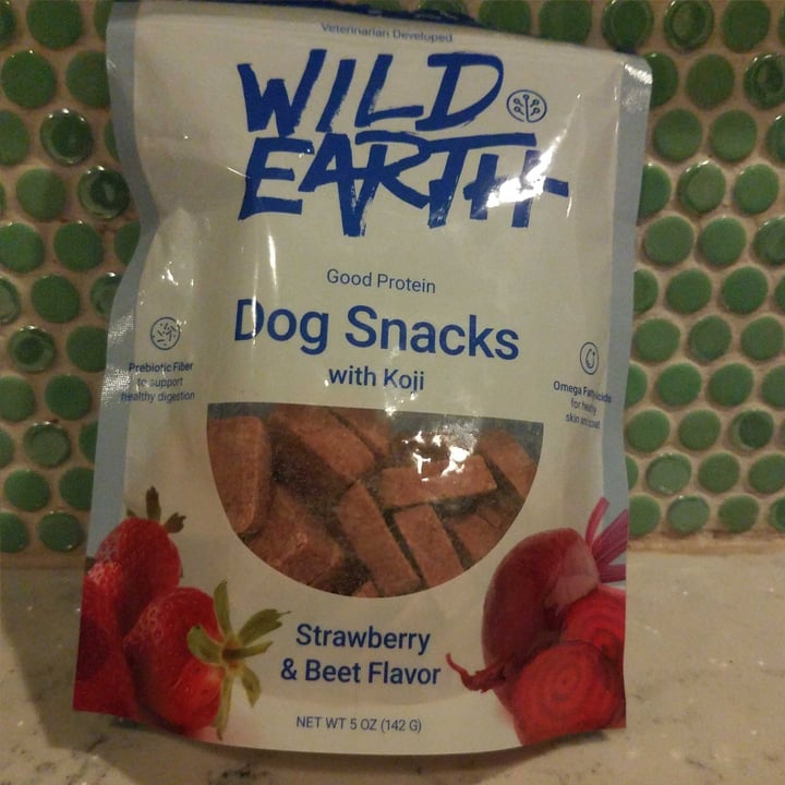 review photo of Wild Earth Good Protein Dog Snacks With Koji - Strawberry & Beet Flavor shared by @bplotnick on 30 Apr 2020 - review