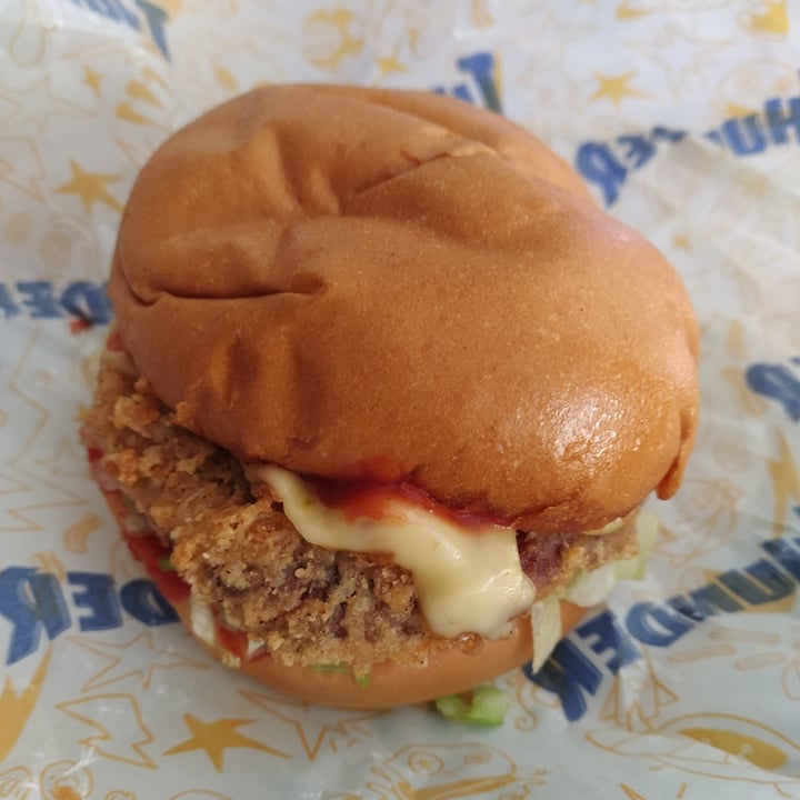 review photo of THUNDER VEGAN FOOD Burger Old Skool shared by @marinasnchez on 27 Jun 2022 - review