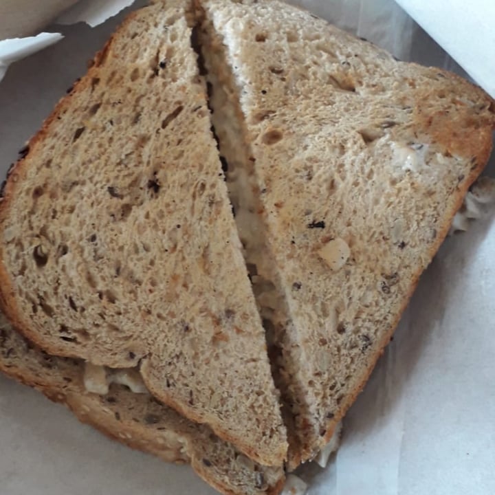 photo of Vida e Caffe Ch*cken Mayo (toasted) shared by @campsbayvegan on  17 Jun 2022 - review