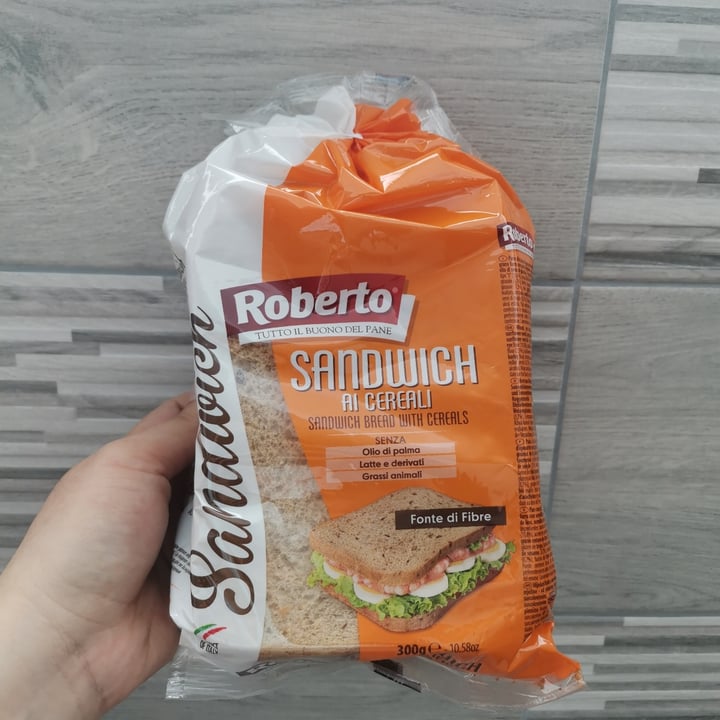 photo of Roberto Sandwich Ai Cereali shared by @elevegansoul on  10 Apr 2022 - review
