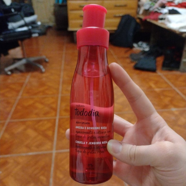 photo of Natura Body splash ciruela y jengibre rosa shared by @lunarezs on  17 Nov 2021 - review