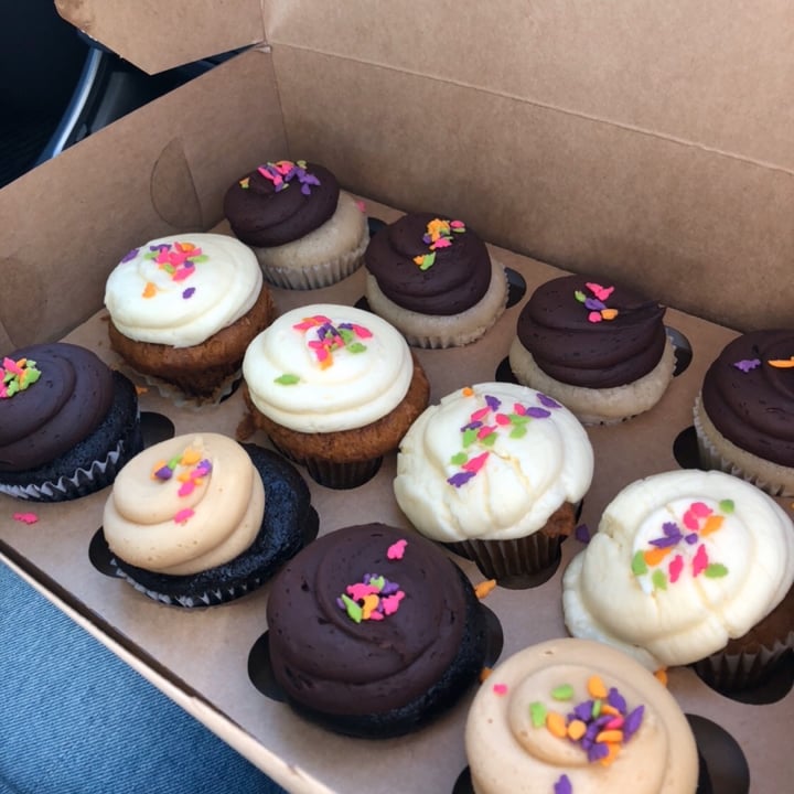 review photo of Molly's Cupcakes Cupcakes shared by @meghanmc on 21 Dec 2019 - review