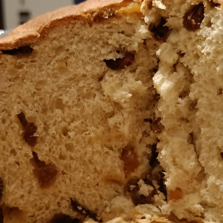 photo of MilanoVeg Panettone shared by @gifa on  29 Dec 2022 - review