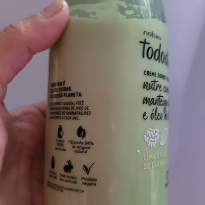 photo of Natura Natura tododia capim limão e nortella  shared by @anaclaudia50 on  01 May 2022 - review