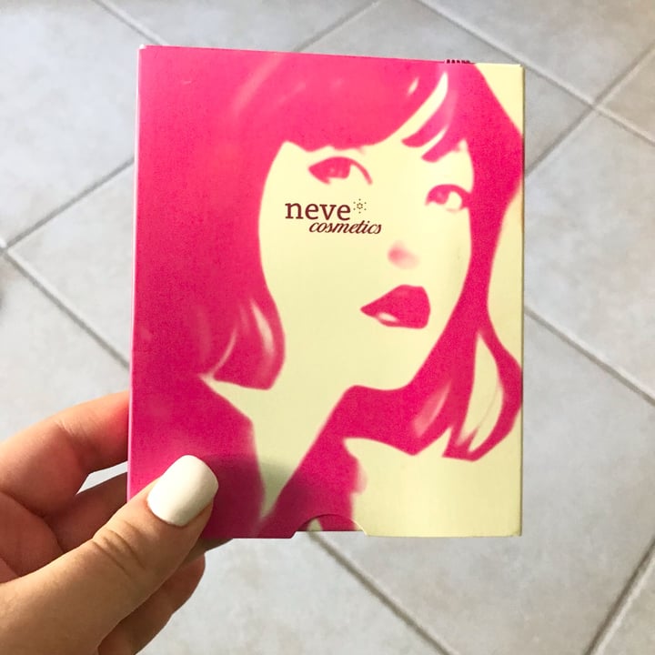 photo of Neve Cosmetics Harajuku memoir face palette shared by @rinaadeelah on  04 Feb 2022 - review