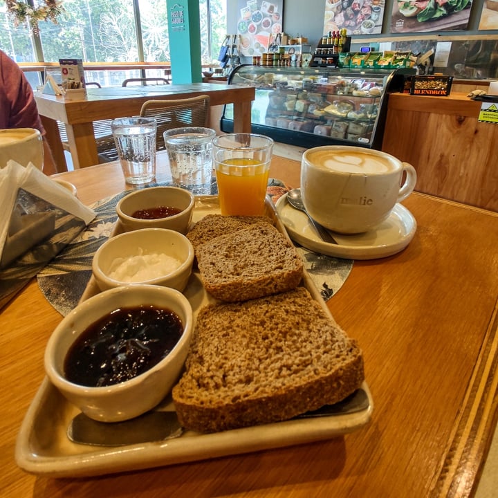 photo of Paseo de Sabores Desayuno Vegano shared by @amvelasquez on  18 Dec 2022 - review