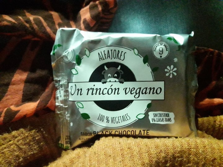 photo of Un Rincón Vegano Alfajor Chocolate shared by @naymecuenca on  01 Aug 2019 - review