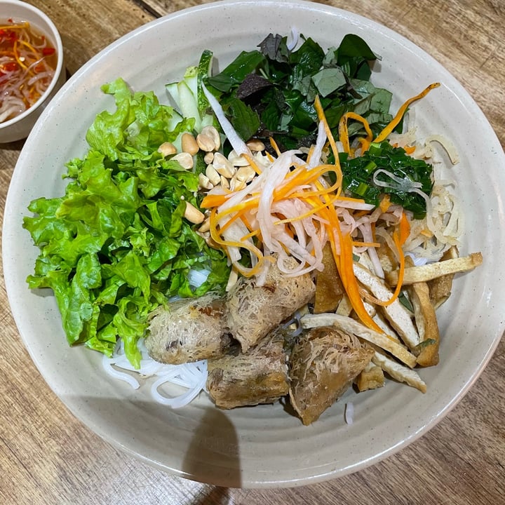 photo of Nhà hàng Hủ tiếu chay Cây Đề Fried Spring-Roll Noodle shared by @chausha on  15 Jun 2021 - review