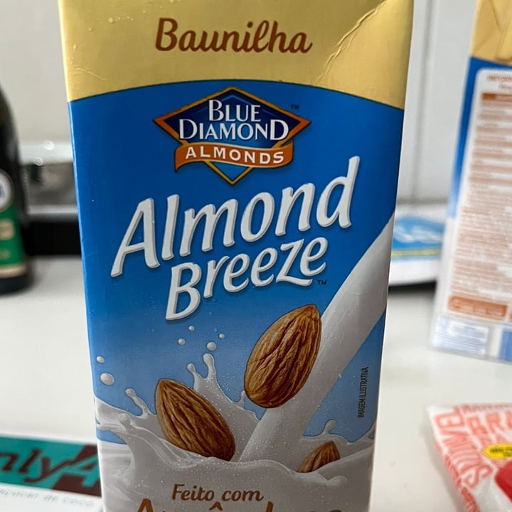 photo of Blue Diamond Almond breeze Baunilha shared by @anapaula2022 on  21 Jun 2022 - review