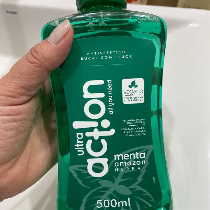 photo of Menta Amazon Herbal antisséptico bucal shared by @ciangelica on  30 Aug 2022 - review