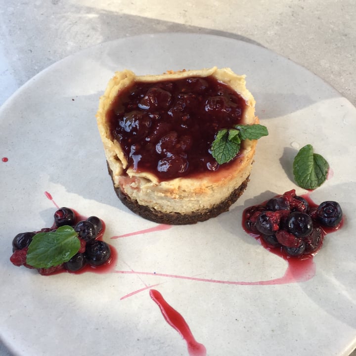 review photo of Mudrá Cheesecake Castaña de Cajú shared by @jonipastorius on 29 Jul 2021 - review