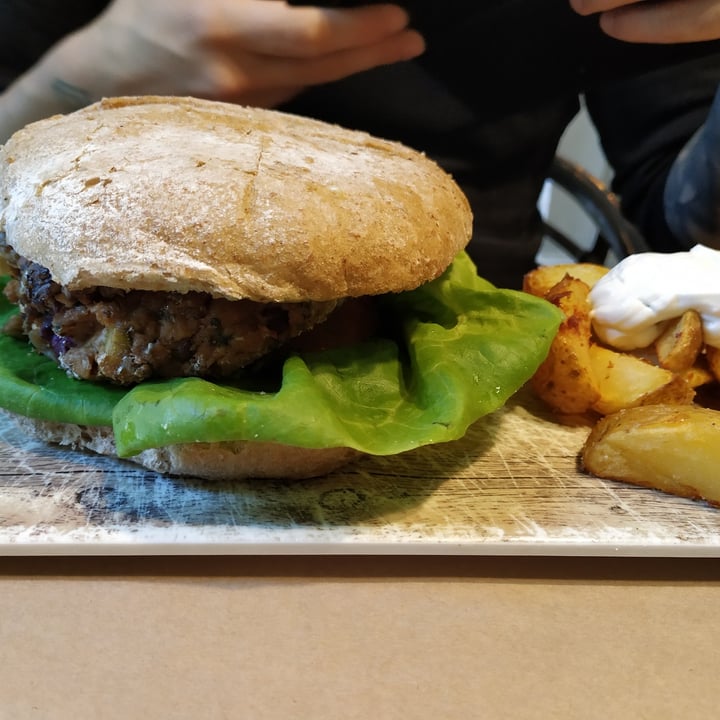 photo of Viva Burger Burguer del Bosque shared by @runa on  27 Sep 2020 - review