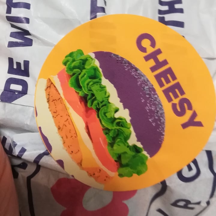 photo of Flower Burger Cheesy Cecio Burger shared by @laetitia16 on  06 Dec 2021 - review