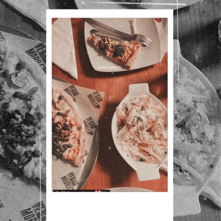 review photo of Vegan Mobile Pizza Pizza shared by @ingalaxies on 24 Nov 2022 - review