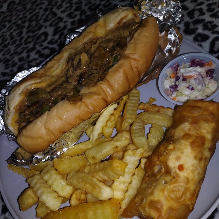photo of The Green Table Philly Cheesesteak Sandwich shared by @alyssaa on  29 Jun 2022 - review