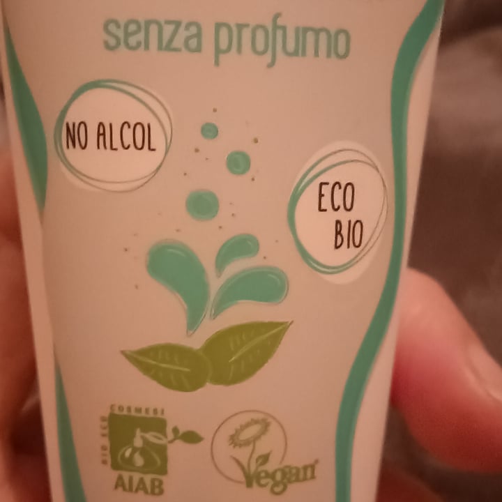 photo of Ekos personal care Deodorante in crema shared by @martypessi on  18 Dec 2022 - review