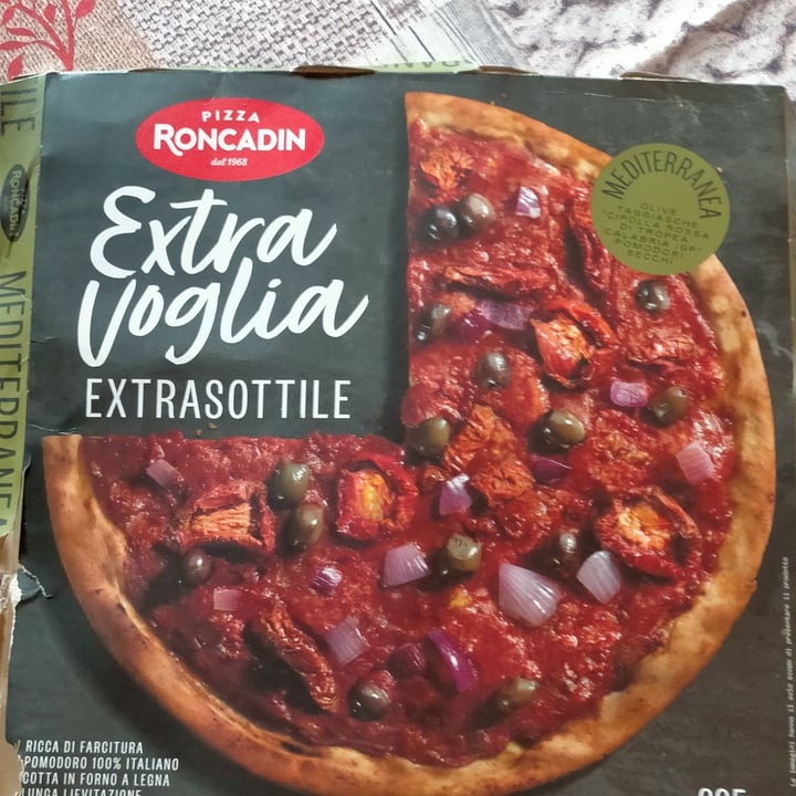 photo of Pizza roncadin Mediterranea Extra Sottile shared by @michelalessandra on  25 Aug 2022 - review