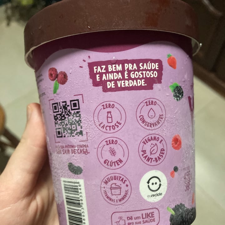 review photo of Yamo Sorvete de frutas vermelhas shared by @valentinealvim on 08 Jan 2022 - review
